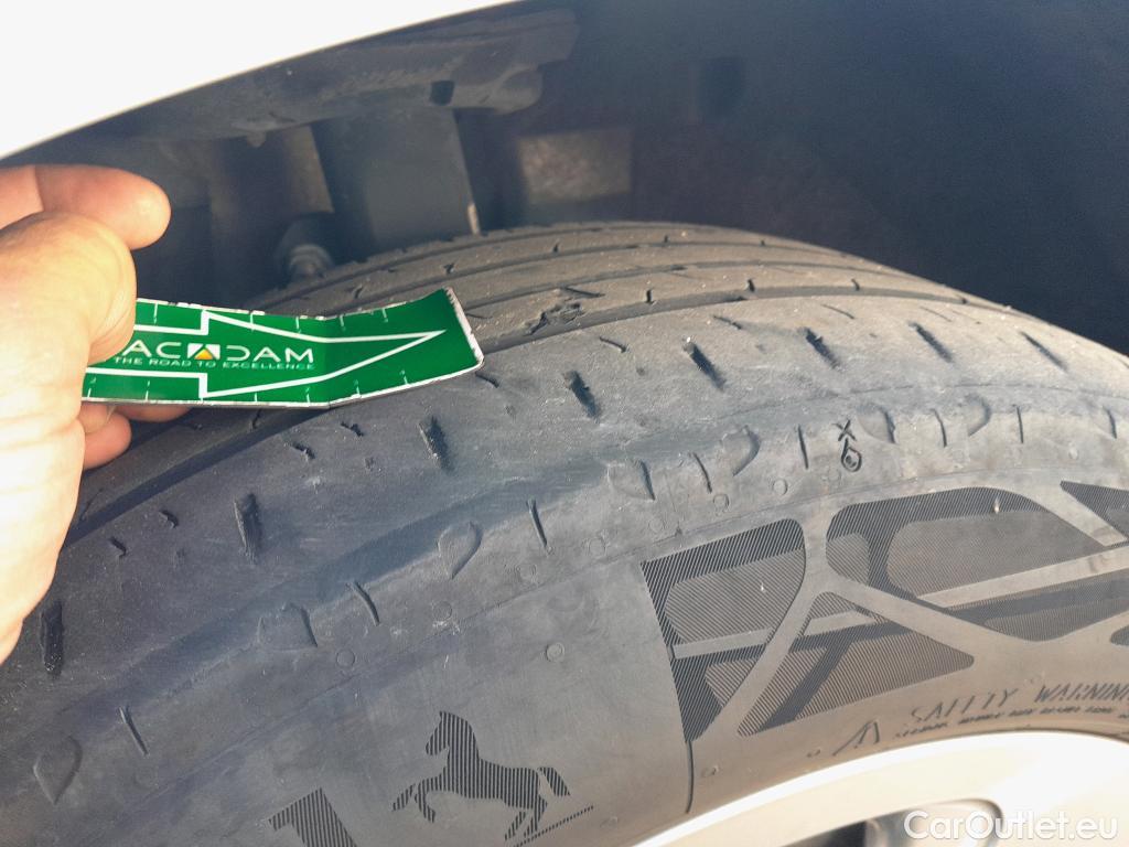  Bmw  Serie 1 BMW  / 2019 / 5P / berlina con portón 116d #6