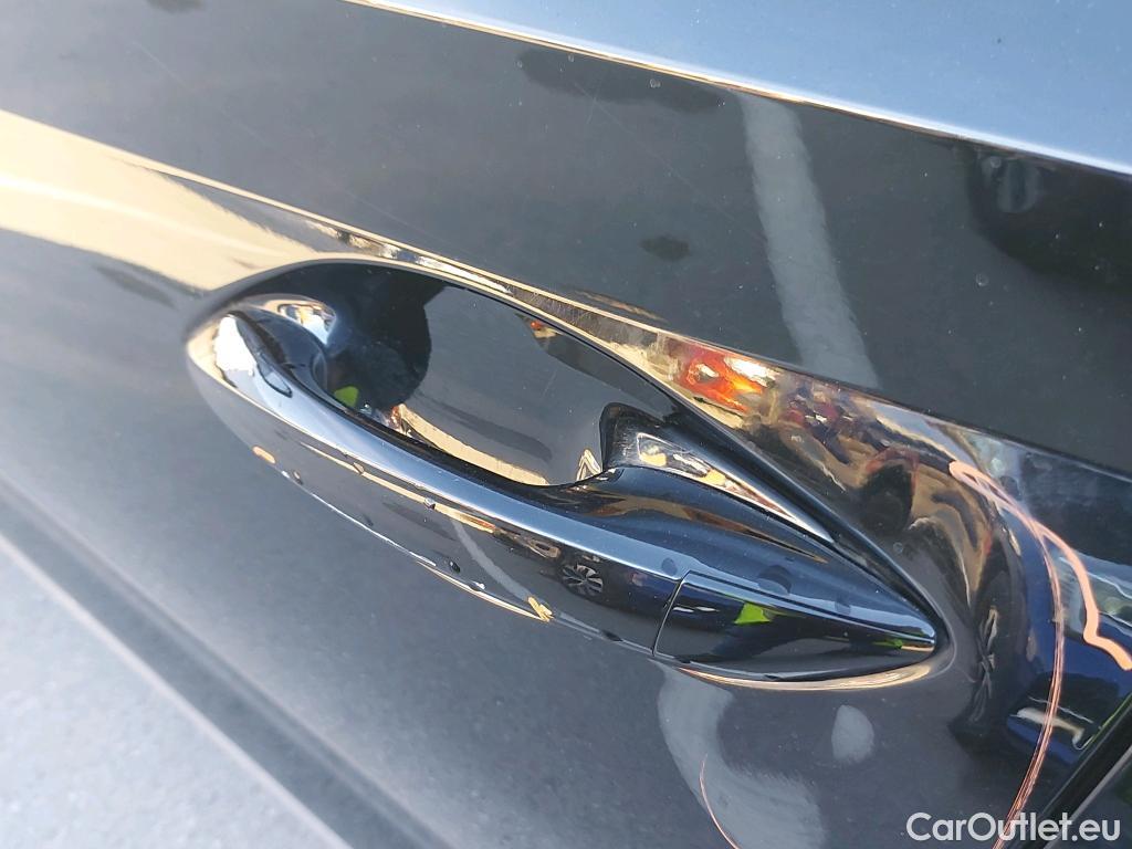  Hyundai  Bayon HYUNDAI  / 2021 / 5P / todoterreno 1.2 MPI Essence #42