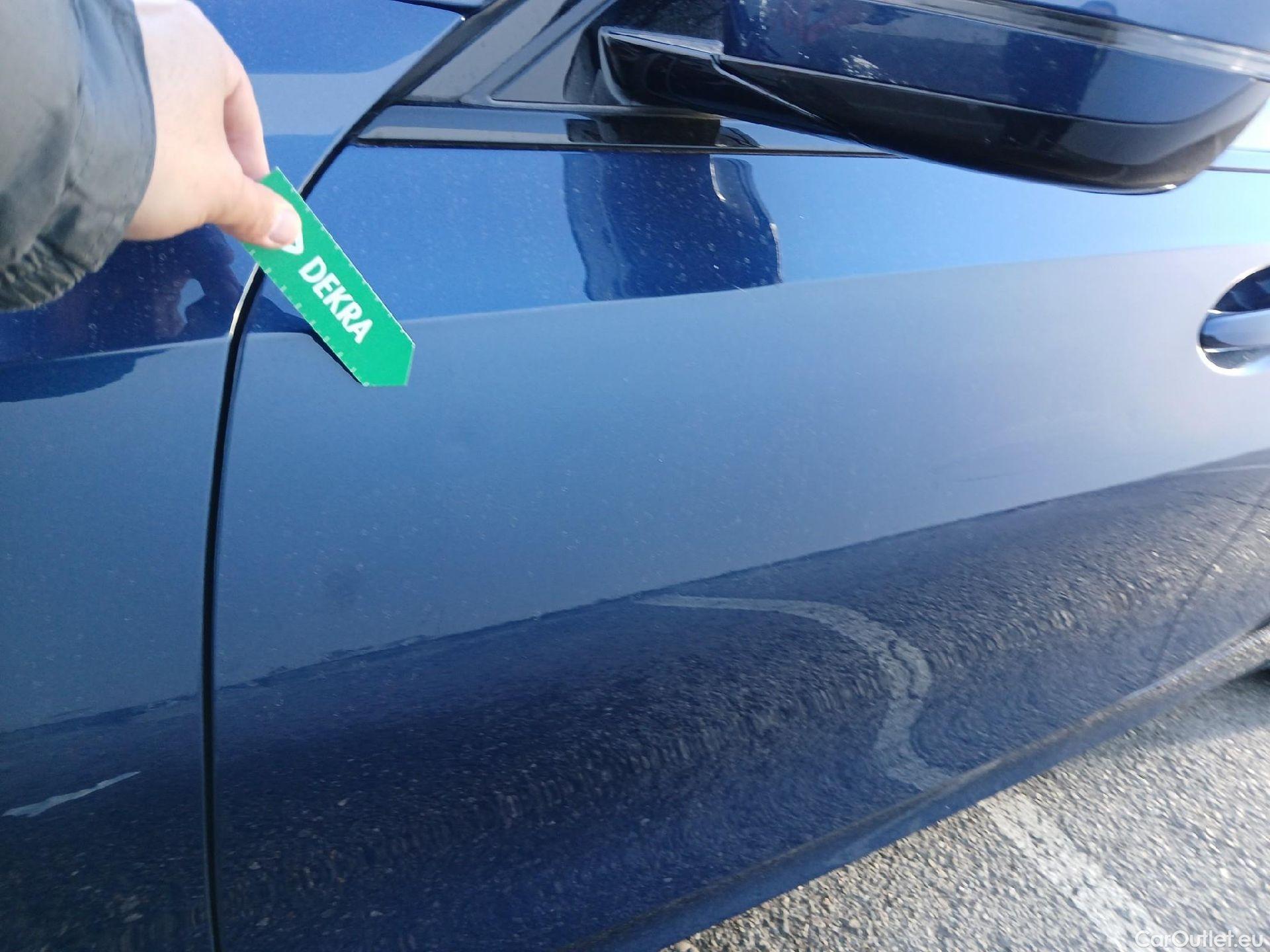  Bmw  Serie 3 BMW  / 2018 / 4P / sedán 320d Auto. #9