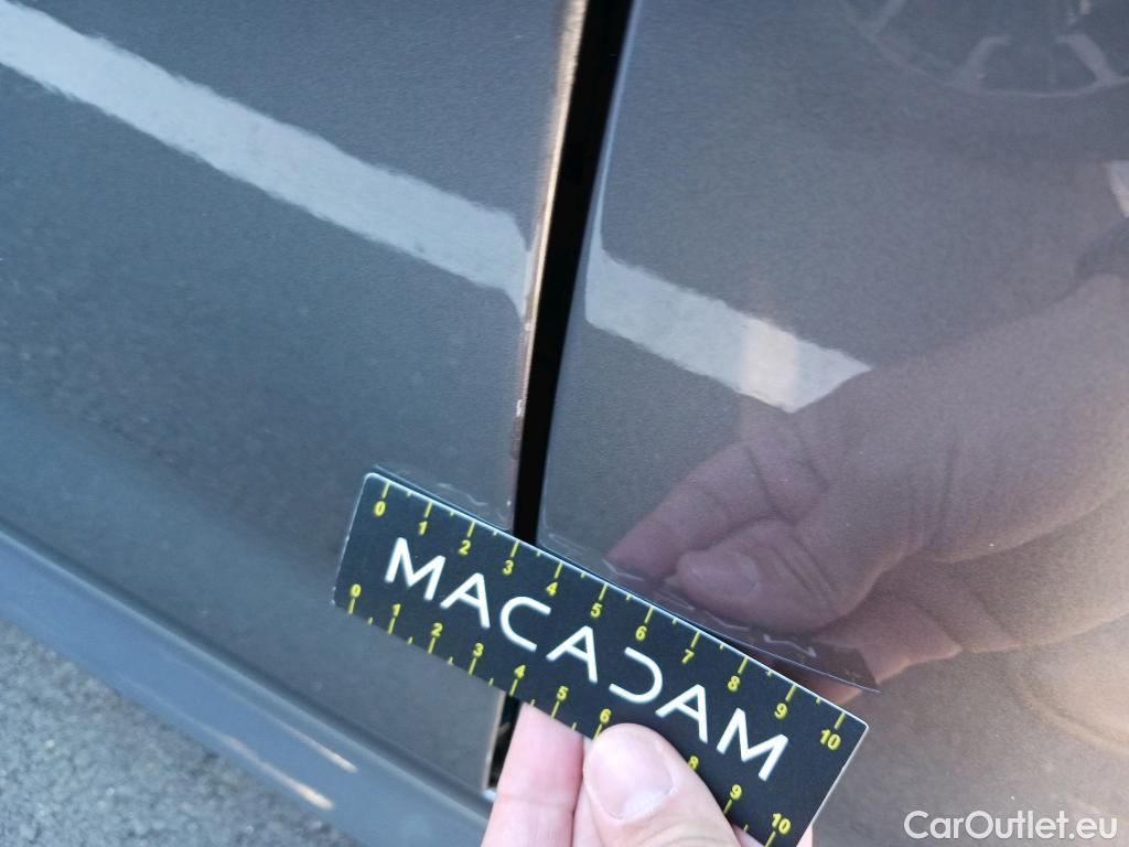  Bmw  Serie 5 BMW  / 2016 / 4P / sedán 520dA #23