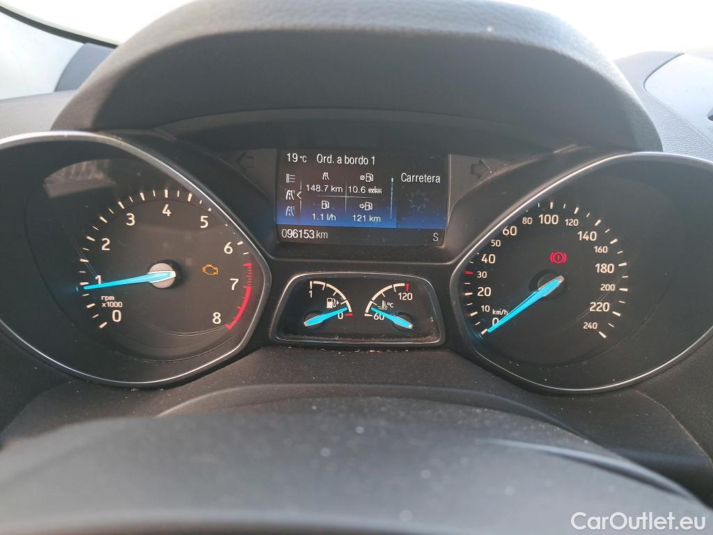  Ford  Kuga FORD  / 2016 / 5P / todoterreno 1.5 EcoBoost 88kW 4x2 Trend+ (CX) #54