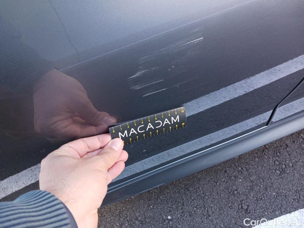  Bmw  Serie 5 BMW  / 2016 / 4P / sedán 520dA #6