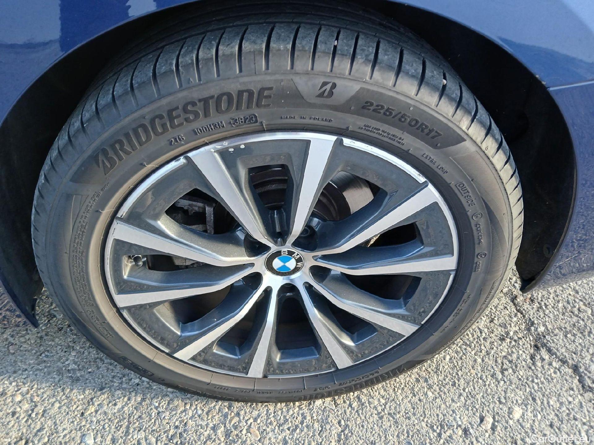  Bmw  Serie 3 BMW  / 2018 / 4P / sedán 320d Auto. #12