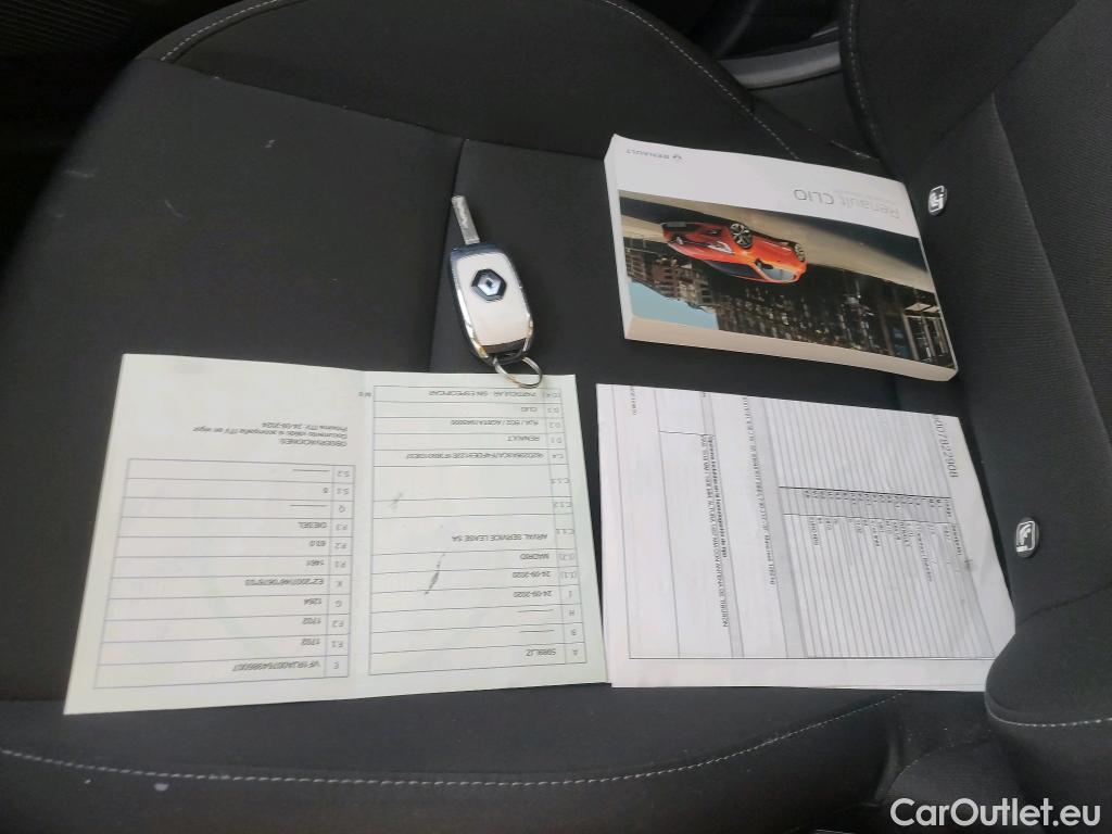  Renault  Clio RENAULT  / 2019 / 5P / berlina con portón Business Blue dCi 63 kW (85CV) #3