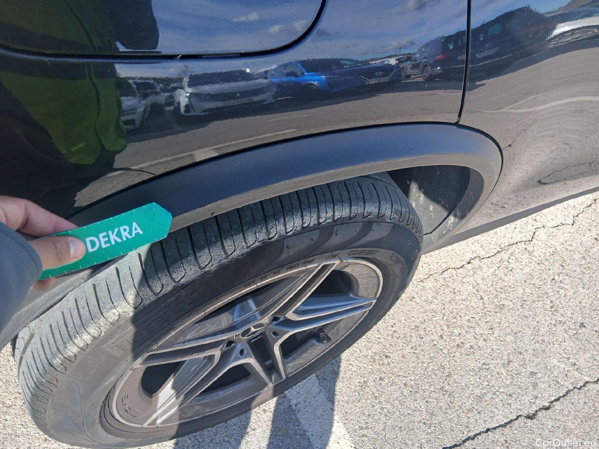  Mercedes  G-Klasee MERCEDES-BENZ GLC Coupé / 2019 / 5P / coupé GLC 300 de 4MATIC #13