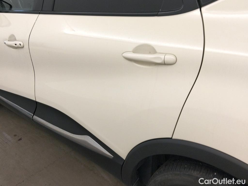  Renault  Captur RENAULT  / 2017 / 5P / crossover Zen TCe 66kW (90CV) -18 (CX) #11
