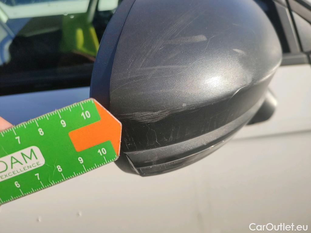  Renault  Clio RENAULT  / 2019 / 5P / berlina con portón Business Blue dCi 63 kW (85CV) #36