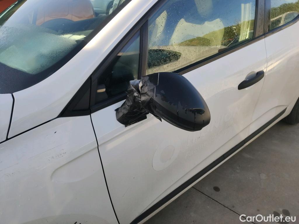  Renault  Clio RENAULT  / 2019 / 5P / berlina con portón Business Blue dCi 63 kW (85CV) #1