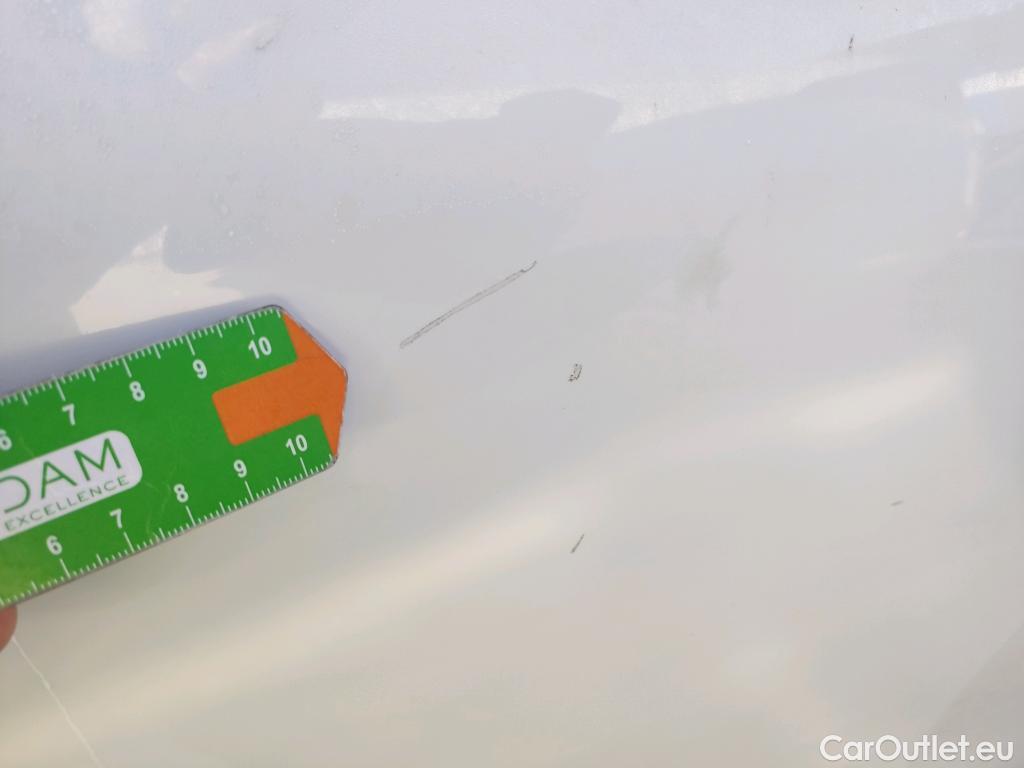  Renault  Clio RENAULT  / 2019 / 5P / berlina con portón Business Blue dCi 63 kW (85CV) #18