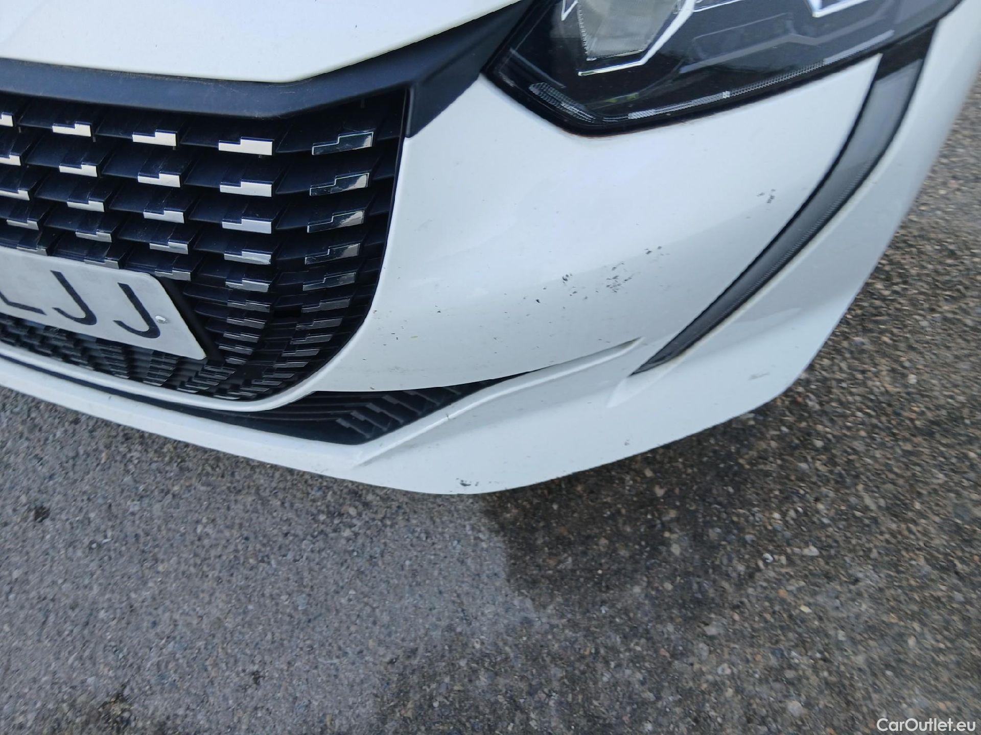  Peugeot  208 PEUGEOT  / 2019 / 5P / berlina con portón PureTech 73kW (100CV) Allure (AC) #2