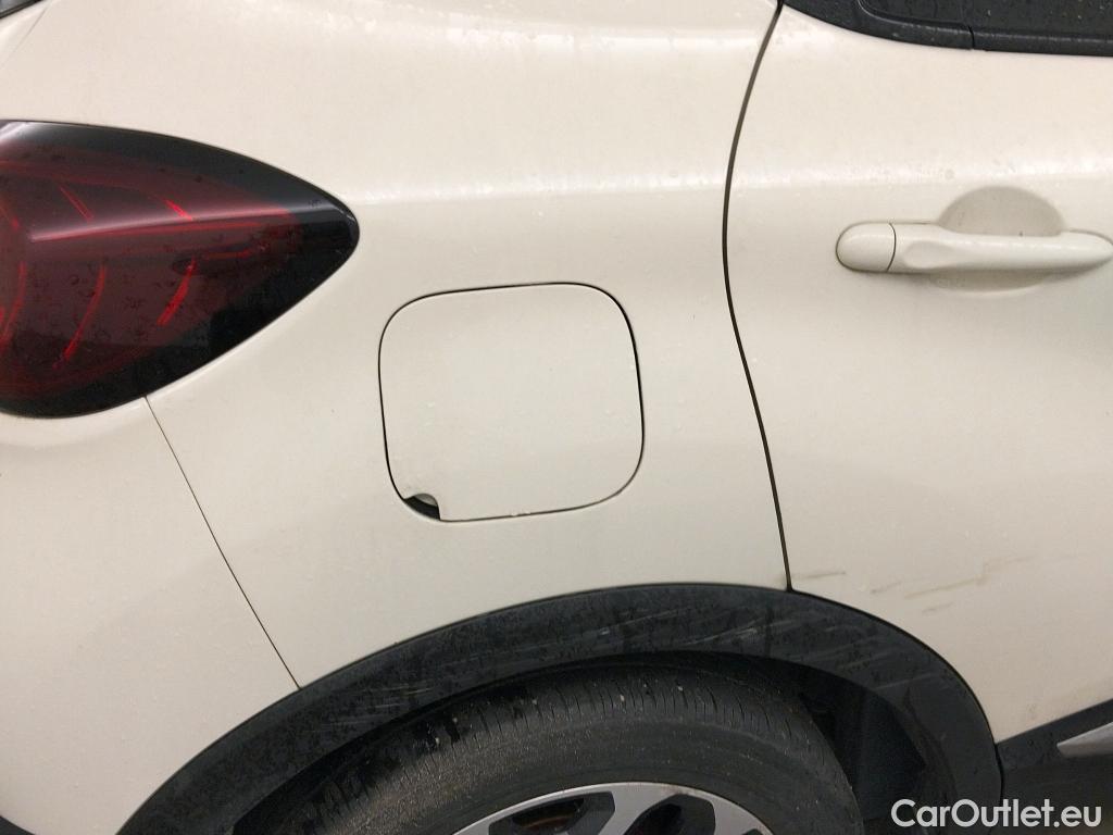  Renault  Captur RENAULT  / 2017 / 5P / crossover Zen TCe 66kW (90CV) -18 (CX) #39