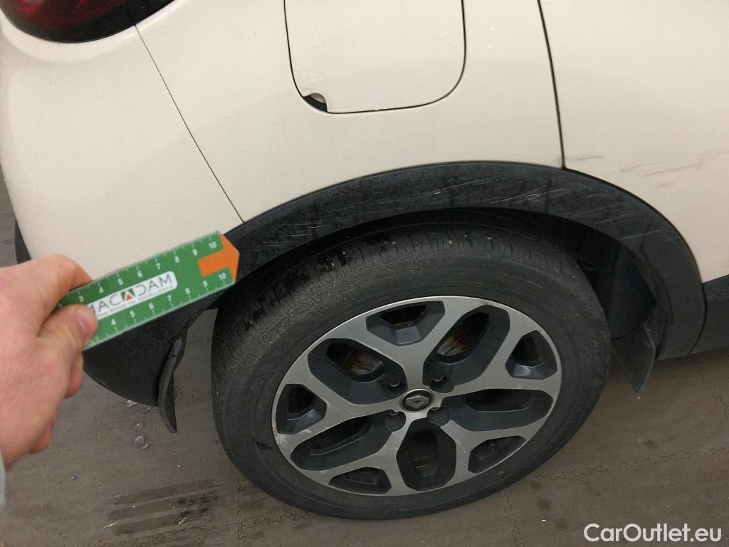  Renault  Captur RENAULT  / 2017 / 5P / crossover Zen TCe 66kW (90CV) -18 (CX) #36