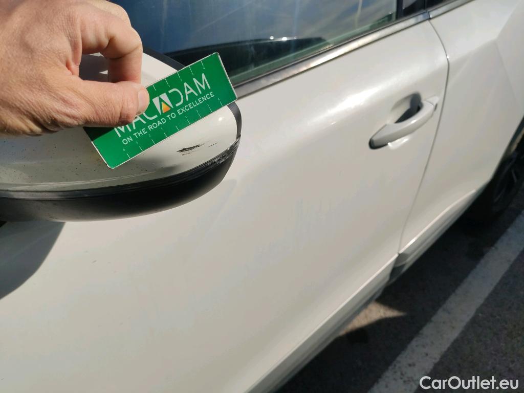  Peugeot  2008 PEUGEOT  / 2019 / 5P / todoterreno Allure Pack BlueHDI 81kW (110CV) (AC) #28