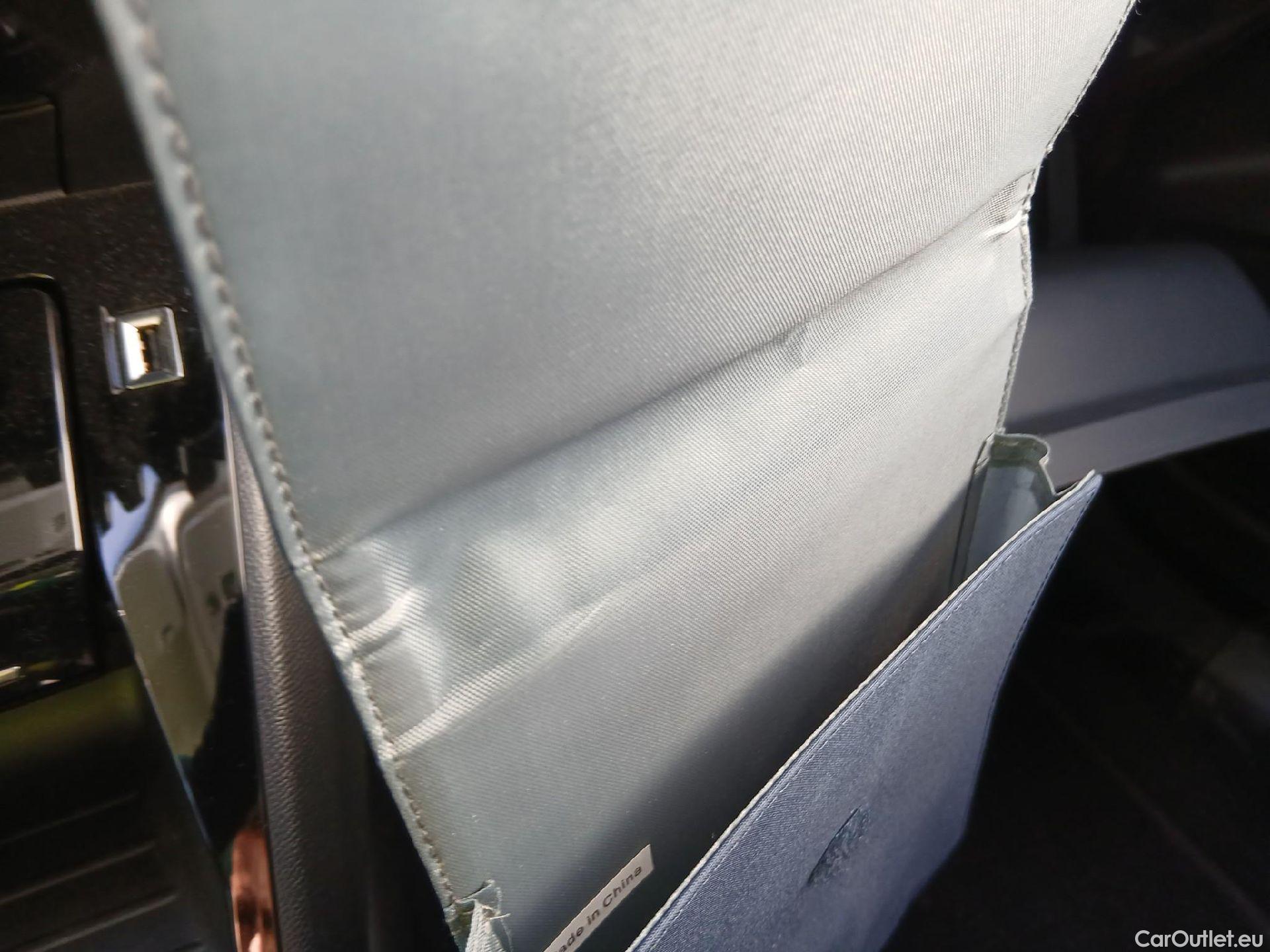  Peugeot  2008 PEUGEOT  / 2019 / 5P / todoterreno Allure Pack Puretech 130 S&S EAT8 (AC) #2