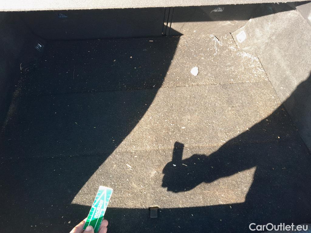  Peugeot  508 PEUGEOT  / 2018 / 5P / berlina con portón 5P Business Line BlueHDi 96kW S&S 6vel #9