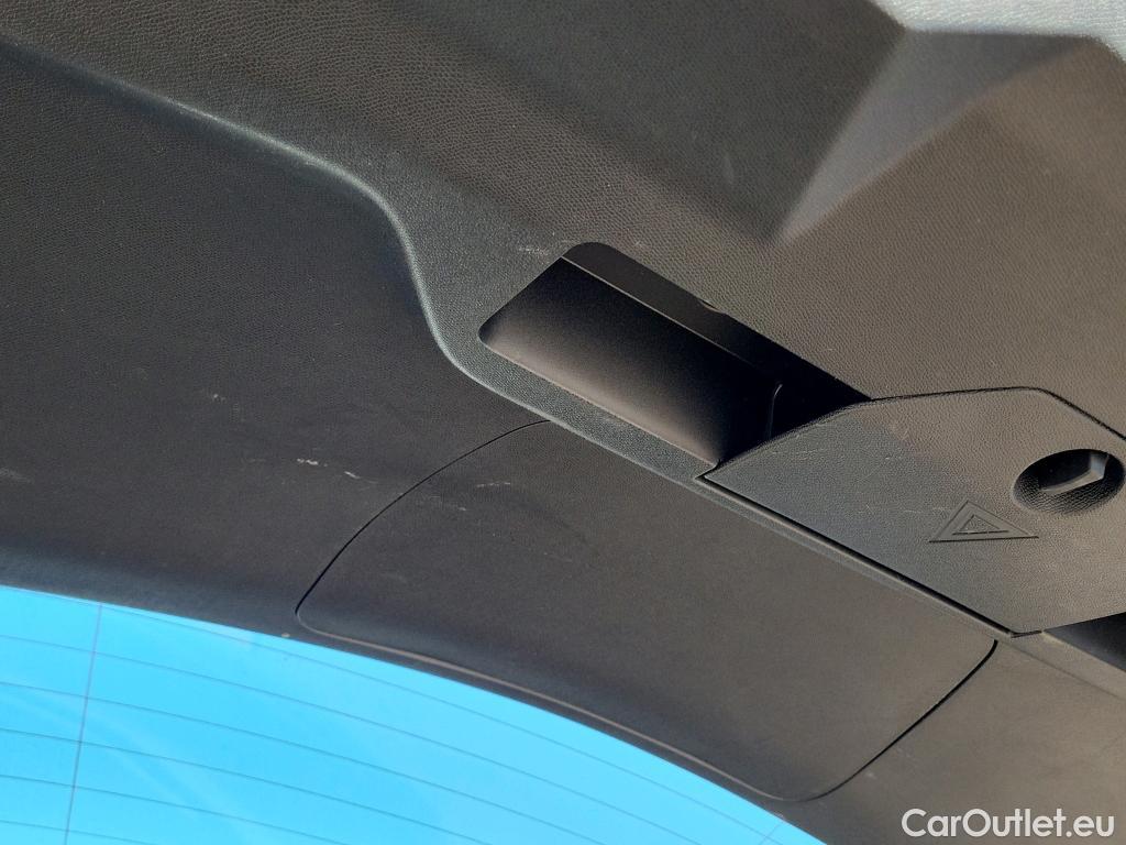  Peugeot  3008 PEUGEOT  / 2020 / 5P / todoterreno 1.5 BlueHDi 96kW (130CV) S&S Active Pack (AC3) #11