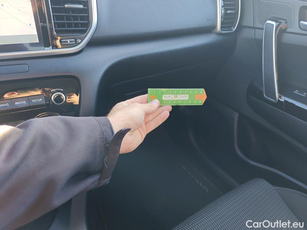  KIA  Sportage KIA  / 2018 / 5P / todoterreno 1.6 MHEV Drive 85kW (115CV) 4x2 #25