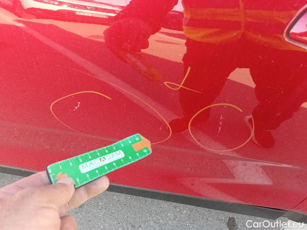  KIA  STONIC KIA  / 2017 / 5P / todoterreno 1.0 T-GDi 88kW (120CV) MHEV iMT Drive #2