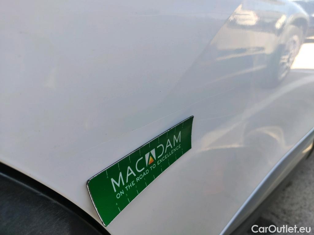  Peugeot  2008 PEUGEOT  / 2019 / 5P / todoterreno Allure Pack BlueHDI 81kW (110CV) (AC) #15