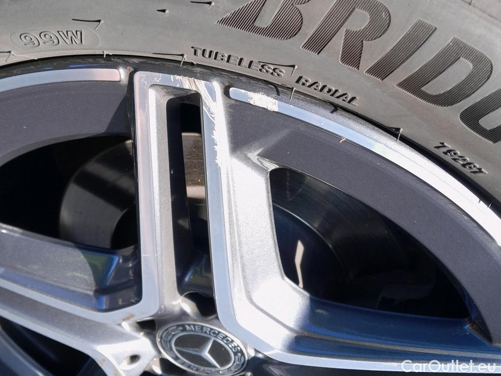  Mercedes  GLB MERCEDES-BENZ  / 2019 / 5P / todoterreno 2.0  220 D 4MATIC DCT 140KW (190CV) #3