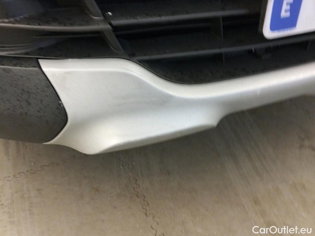  Renault  Captur RENAULT  / 2017 / 5P / crossover Zen TCe 66kW (90CV) -18 (CX) #15