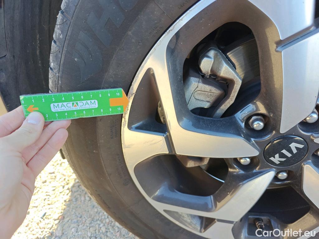  KIA  Sportage KIA  / 2018 / 5P / todoterreno 1.6 MHEV Drive 85kW (115CV) 4x2 #9