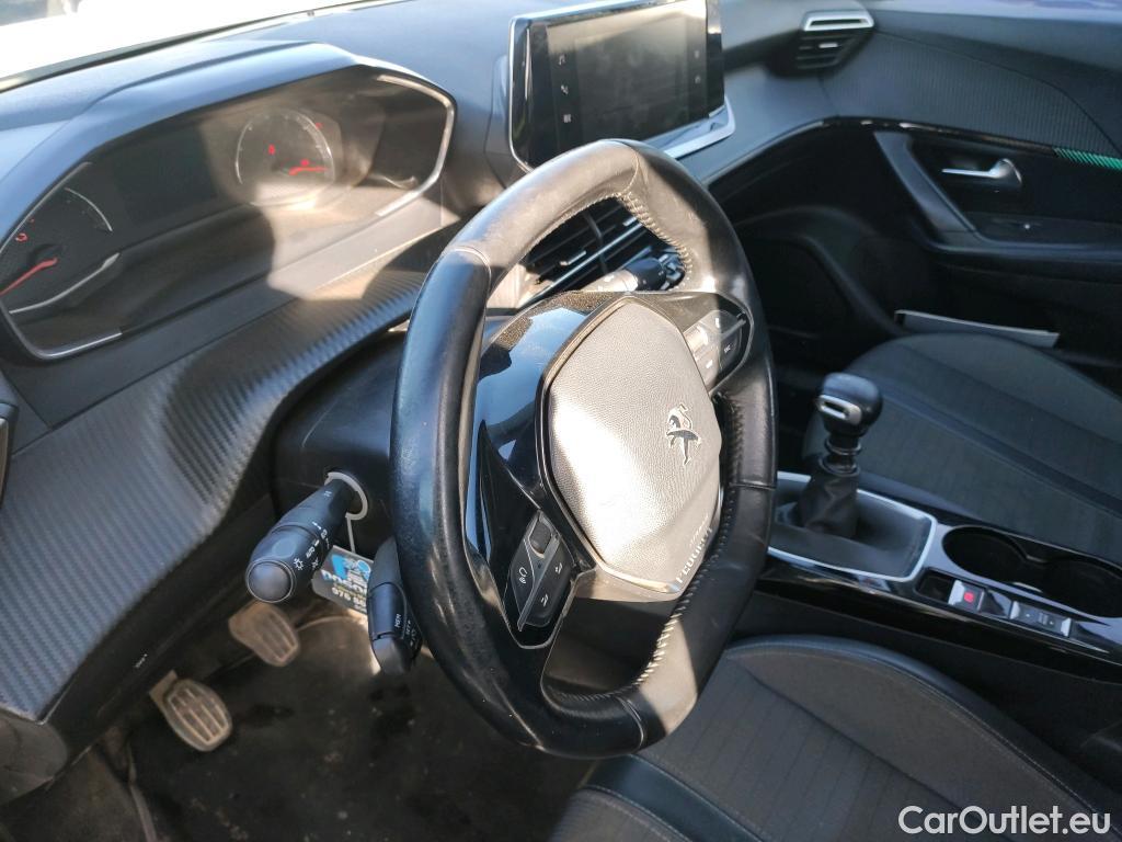  Peugeot  2008 PEUGEOT  / 2019 / 5P / todoterreno Allure Pack BlueHDI 81kW (110CV) (AC) #20