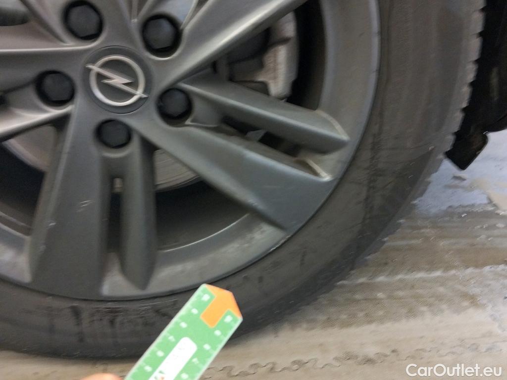  Opel   Grandland X OPEL Grandland / 2021 / 5P / todoterreno 1.5 CDTi Business Edition Auto #14