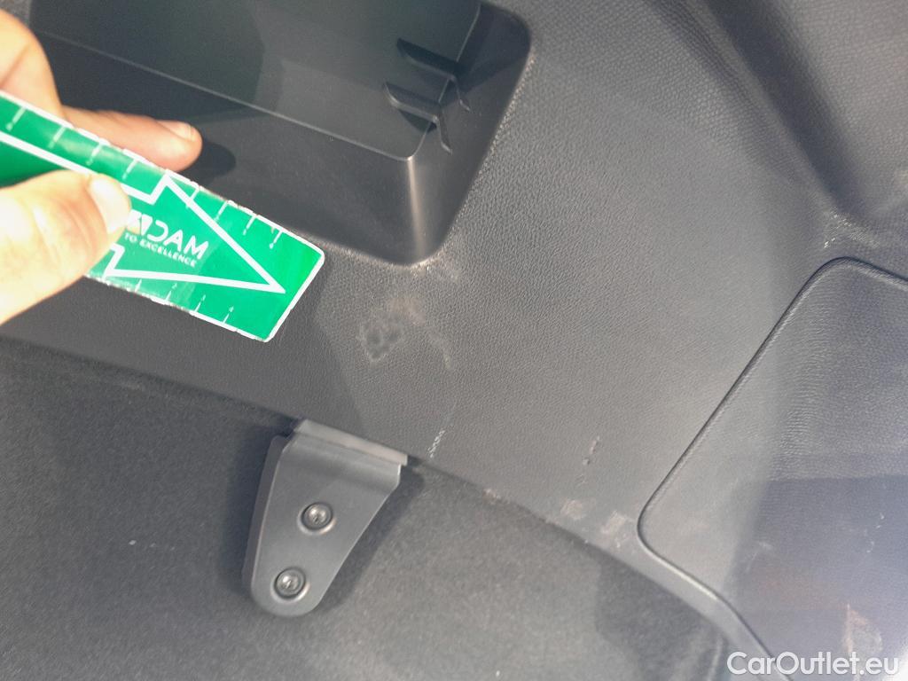  Peugeot  508 PEUGEOT  / 2018 / 5P / berlina con portón 5P Business Line BlueHDi 96kW S&S 6vel #20