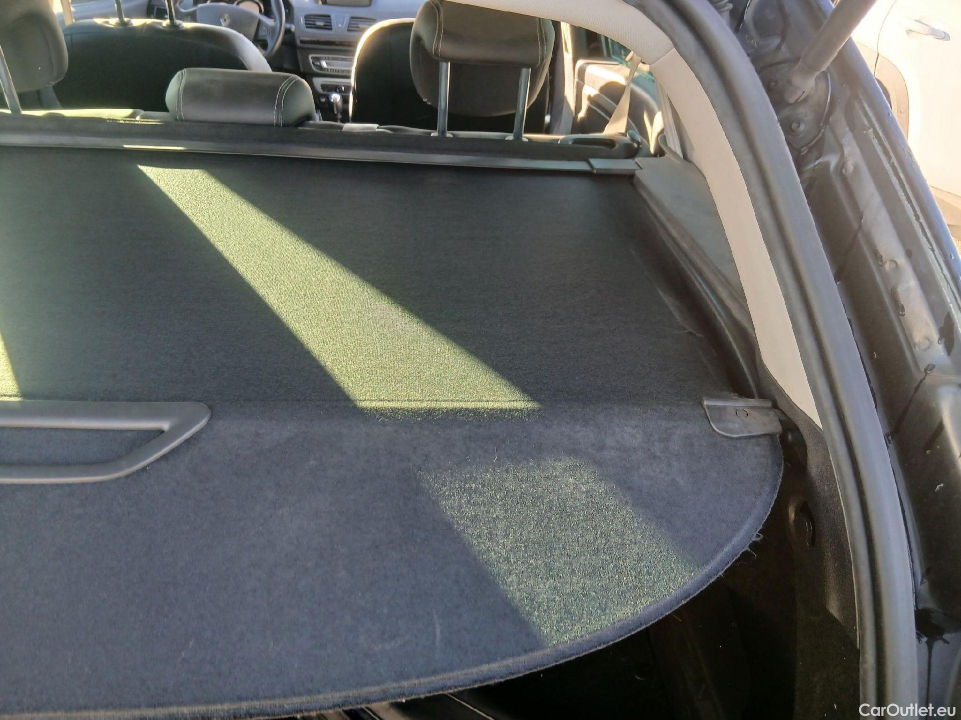  Renault  Megane RENAULT MÉGANE 5p 3G familiar Sp. Tou. Bose Energy dCi 130 S&S Euro 6 #5