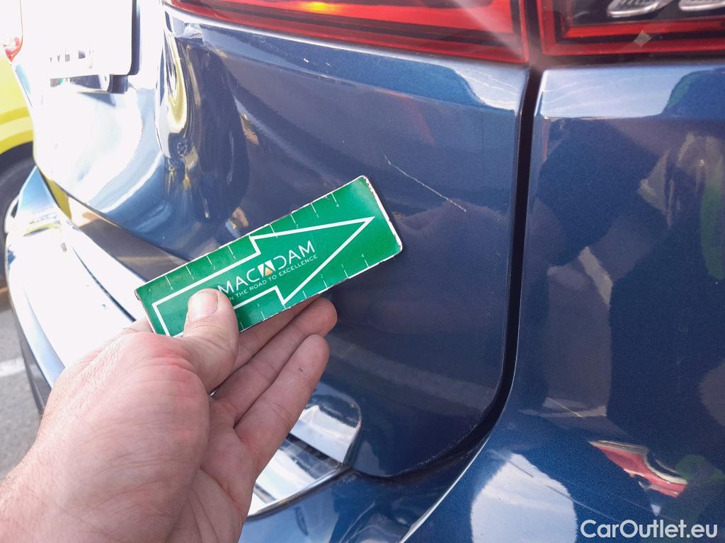  Mercedes  GLB MERCEDES-BENZ  / 2019 / 5P / todoterreno 2.0  220 D 4MATIC DCT 140KW (190CV) #32