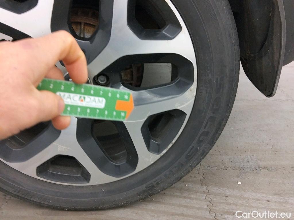  Renault  Captur RENAULT  / 2017 / 5P / crossover Zen TCe 66kW (90CV) -18 (CX) #6