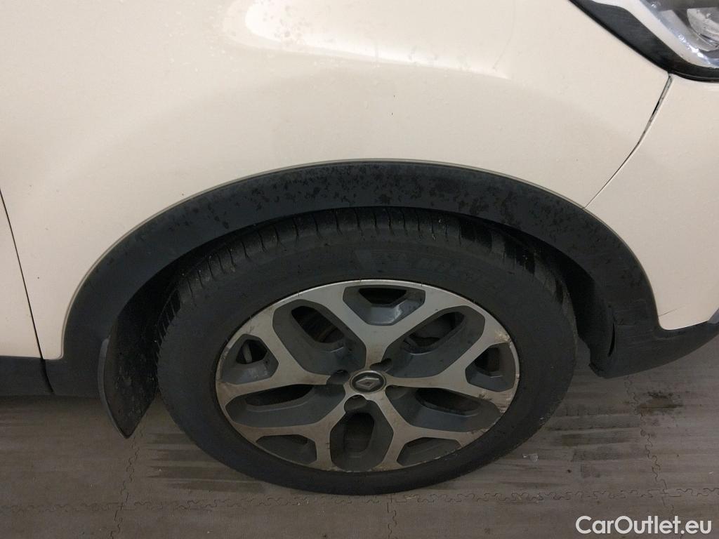  Renault  Captur RENAULT  / 2017 / 5P / crossover Zen TCe 66kW (90CV) -18 (CX) #31