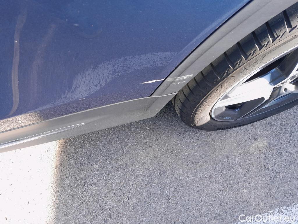  Mercedes  GLB MERCEDES-BENZ  / 2019 / 5P / todoterreno 2.0  220 D 4MATIC DCT 140KW (190CV) #9