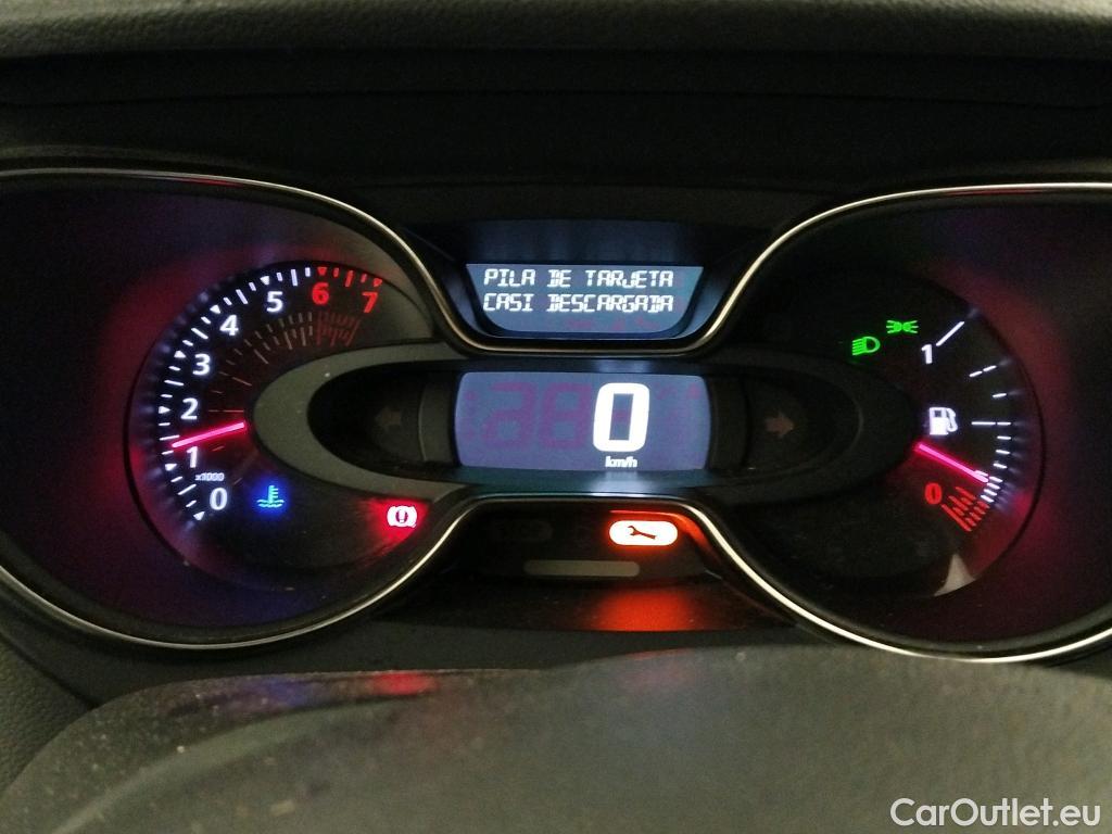  Renault  Captur RENAULT  / 2017 / 5P / crossover Zen TCe 66kW (90CV) -18 (CX) #48