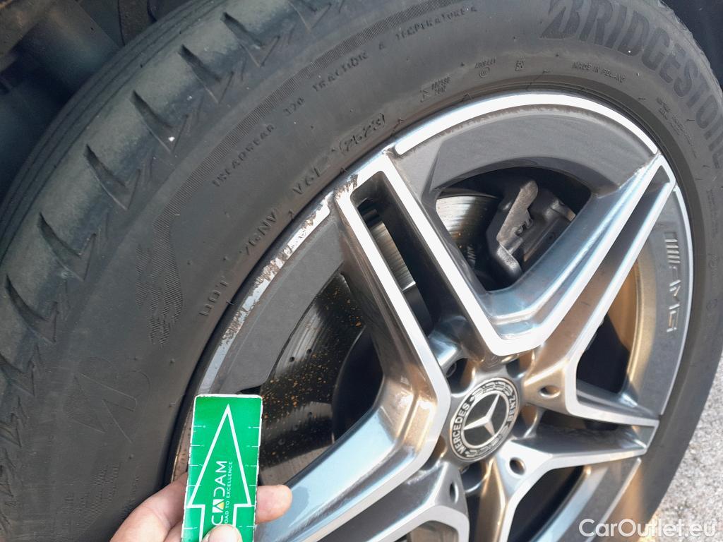  Mercedes  GLB MERCEDES-BENZ  / 2019 / 5P / todoterreno 2.0  220 D 4MATIC DCT 140KW (190CV) #5