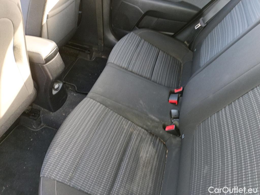  KIA  STONIC KIA  / 2017 / 5P / todoterreno 1.0 T-GDi 88kW (120CV) MHEV iMT Drive #20