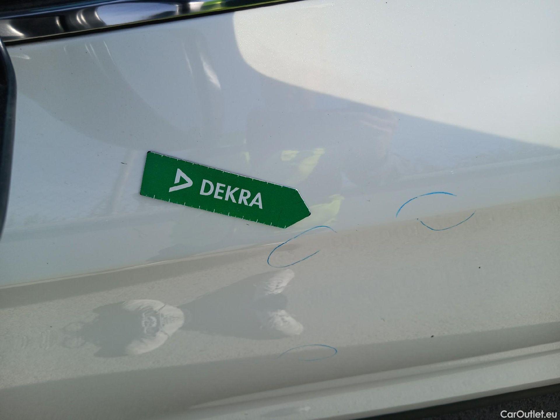  Nissan  Qashqai NISSAN  / 2017 / 5P / todoterreno DIG-T 103 kW (140 CV) E6D ACENTA #18