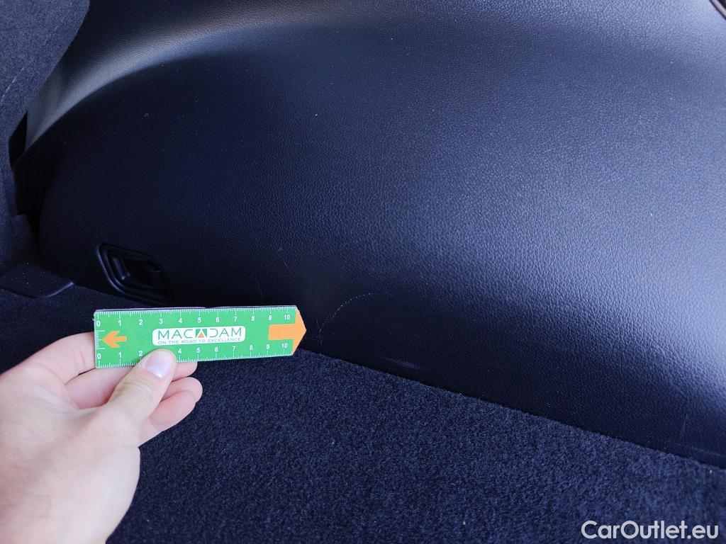  KIA  Sportage KIA  / 2018 / 5P / todoterreno 1.6 MHEV Drive 85kW (115CV) 4x2 #24