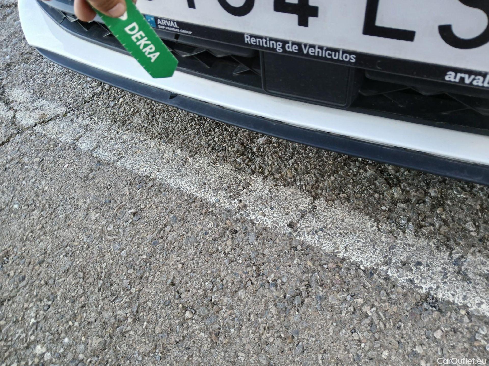  Land Rover  Discovery SEAT Nuevo León / 2020 / 5P / berlina con portón 2.0 TDI 85kW S&S Style Go (AC3) #6