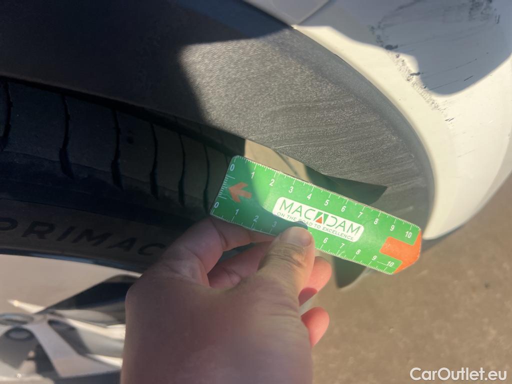  Volvo  XC 40 VOLVO XC40 / 2017 / 5P / todoterreno 2.0 D3 Business Plus Auto #20