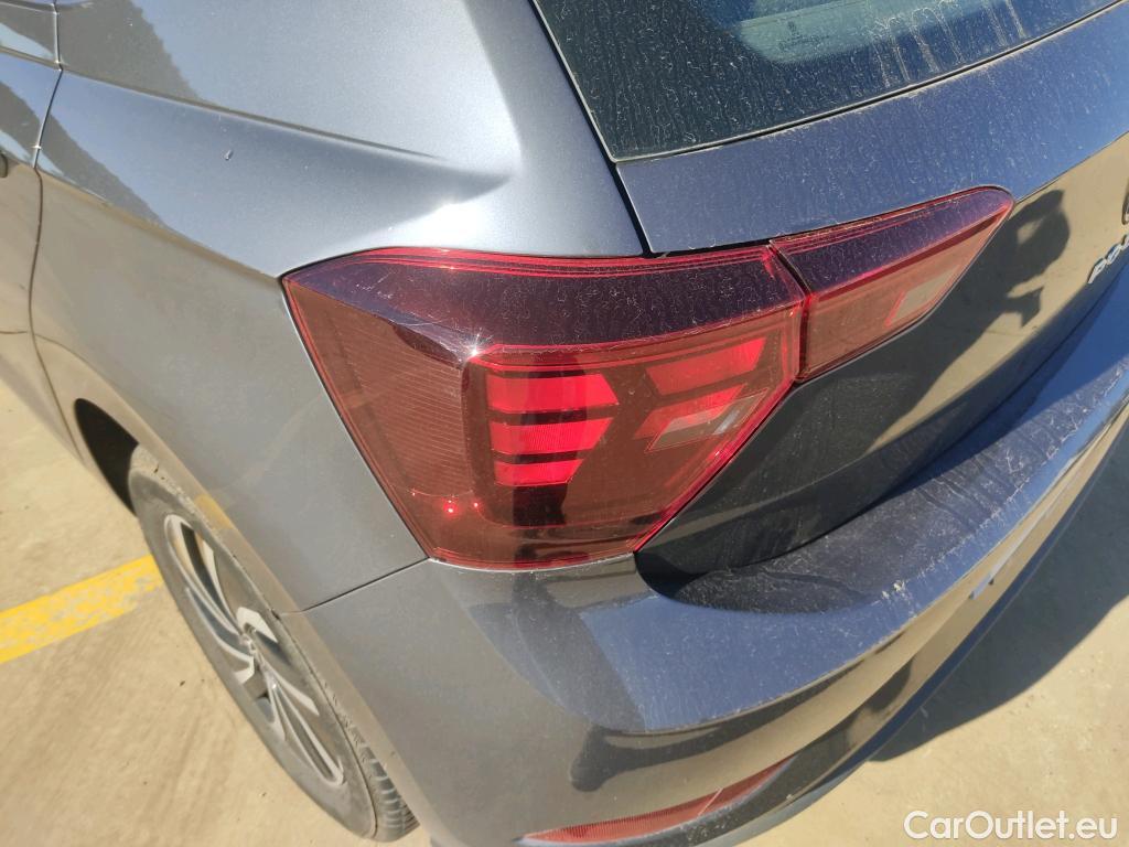  Volkswagen  Polo VOLKSWAGEN  / 2021 / 5P / berlina con portón Life 1.0 TSI 70kW (95CV) #1