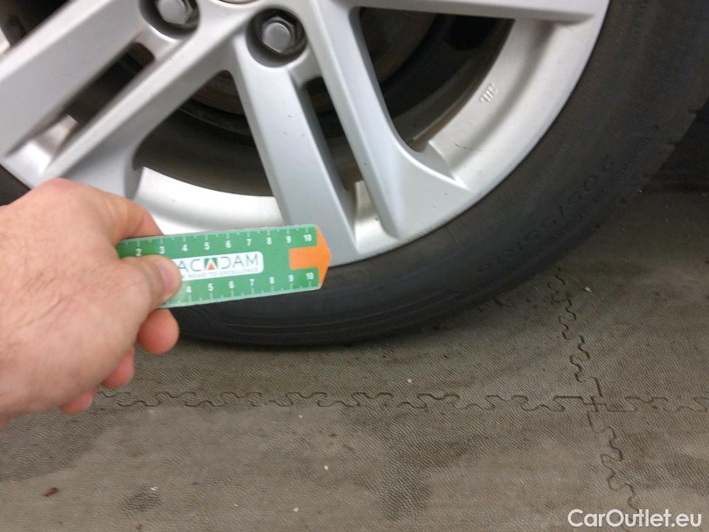  Toyota  Corolla TOYOTA  1.8 125H ACTIVE TECH E-CVT #22