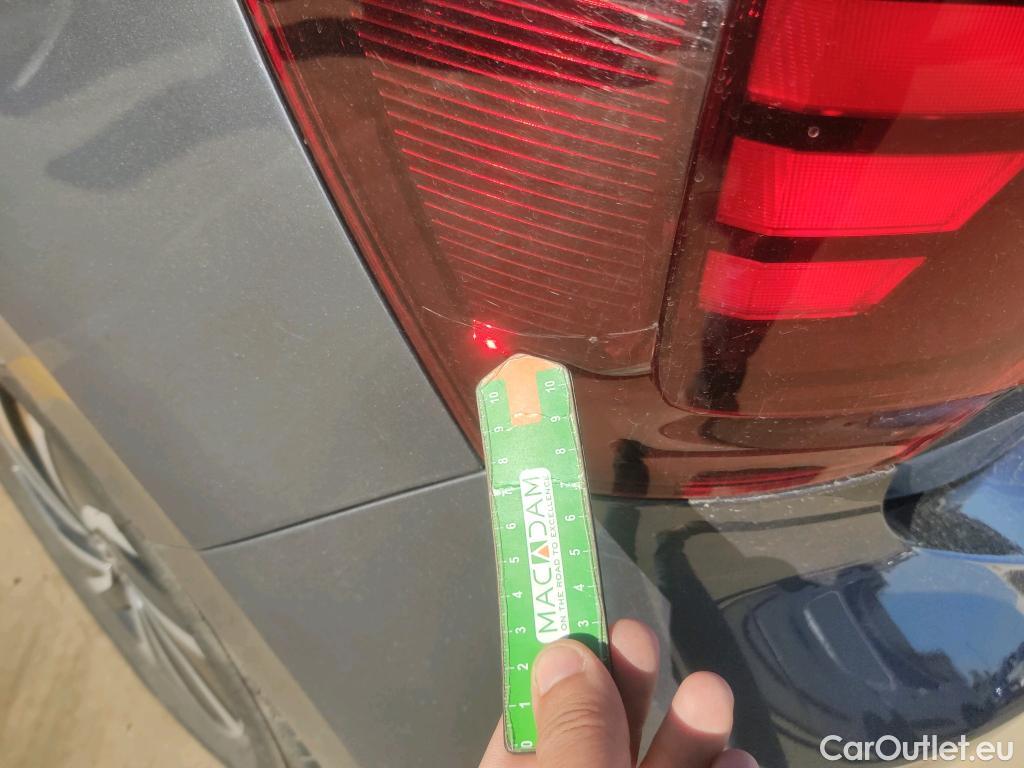  Volkswagen  Polo VOLKSWAGEN  / 2021 / 5P / berlina con portón Life 1.0 TSI 70kW (95CV) #2