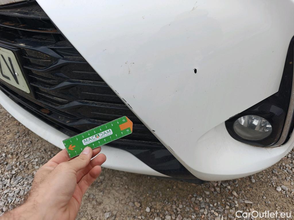  Toyota  Yaris TOYOTA  / 2017 / 5P / berlina con portón 1.5 100H Active Tech #7