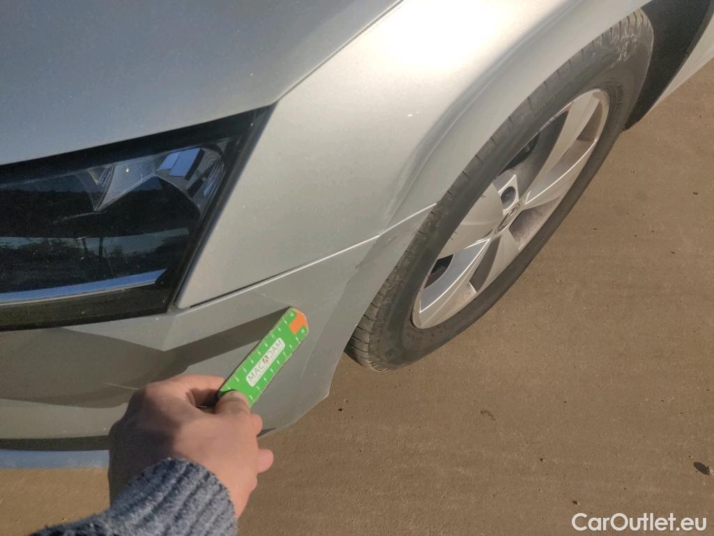  Skoda  Octavia SKODA  / 2020 / 5P / familiar Combi 2.0 TDI 110kW(150CV) DSG Ambition #22