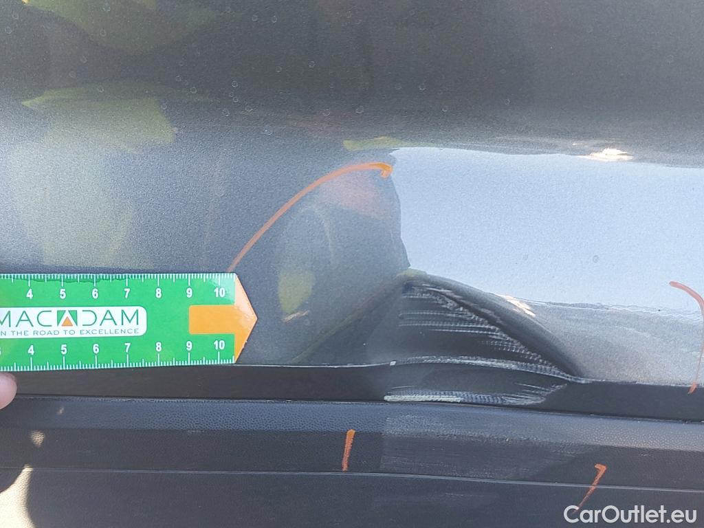  Volkswagen  T-ROC VOLKSWAGEN  / 2017 / 5P / todoterreno Advance 2.0 TDI 110kW (150CV) DSG (AC2) #4