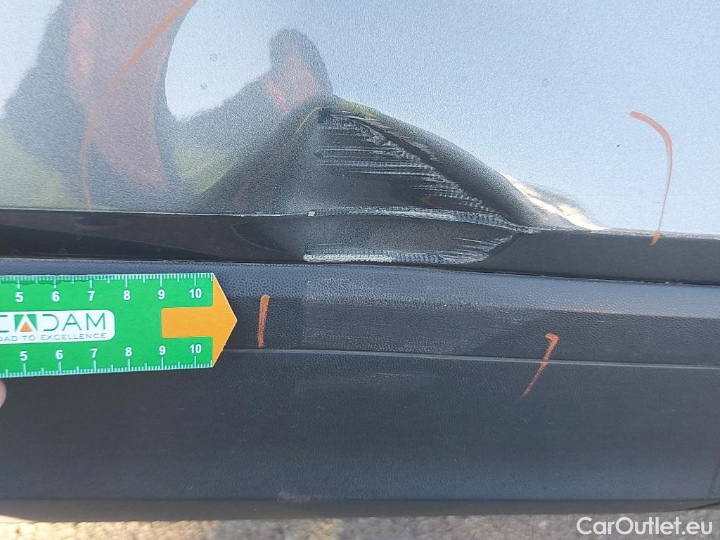  Volkswagen  T-ROC VOLKSWAGEN  / 2017 / 5P / todoterreno Advance 2.0 TDI 110kW (150CV) DSG (AC2) #37