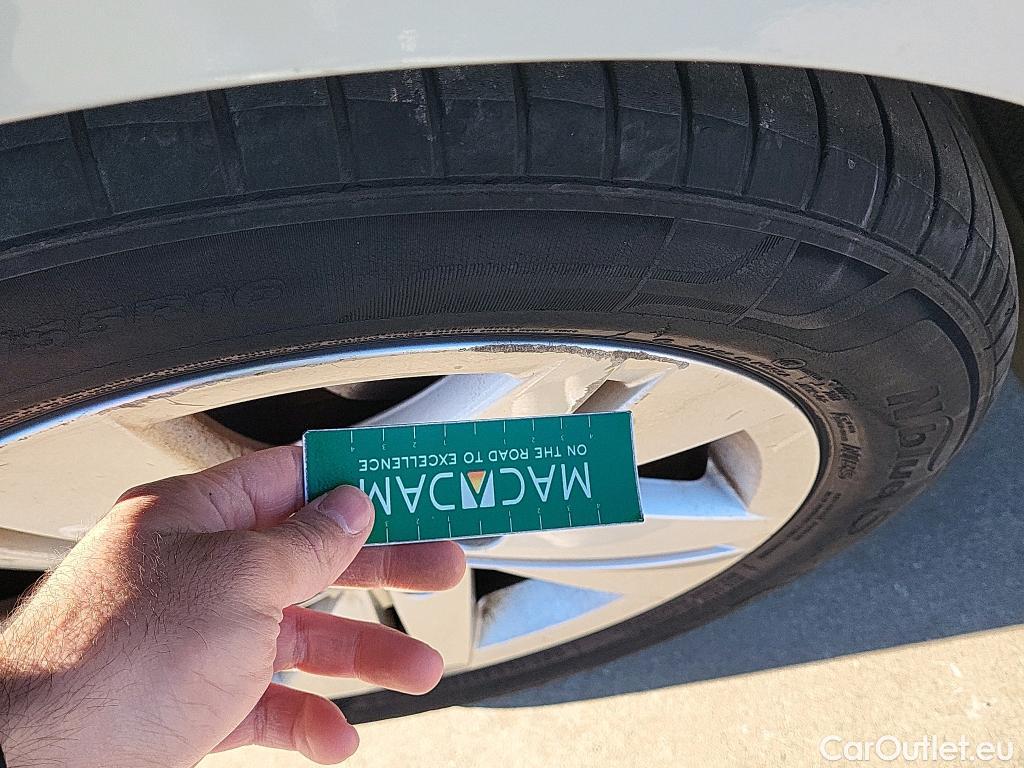  Volkswagen  Golf  VOLKSWAGEN / 2020 / 5P / berlina con portón 1.0 TSI 81kW (110CV) #22