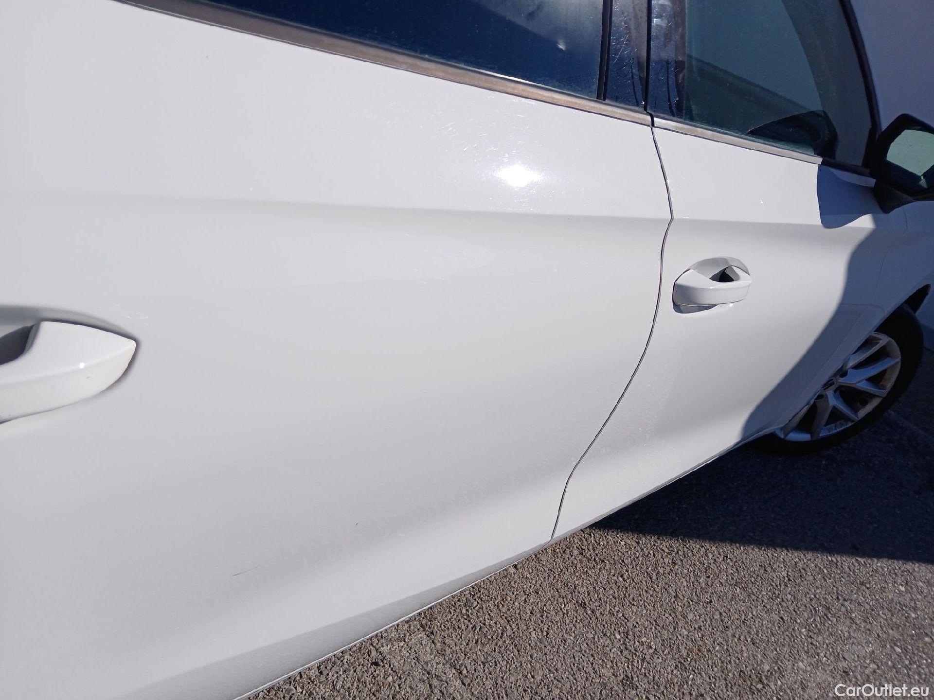  Land Rover  Discovery SEAT Nuevo León / 2020 / 5P / berlina con portón 2.0 TDI 85kW S&S Style Go (AC3) #19